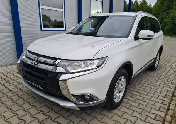 Mitsubishi Outlander cena 68900 przebieg: 120000, rok produkcji 2016 z Radłów małe 137